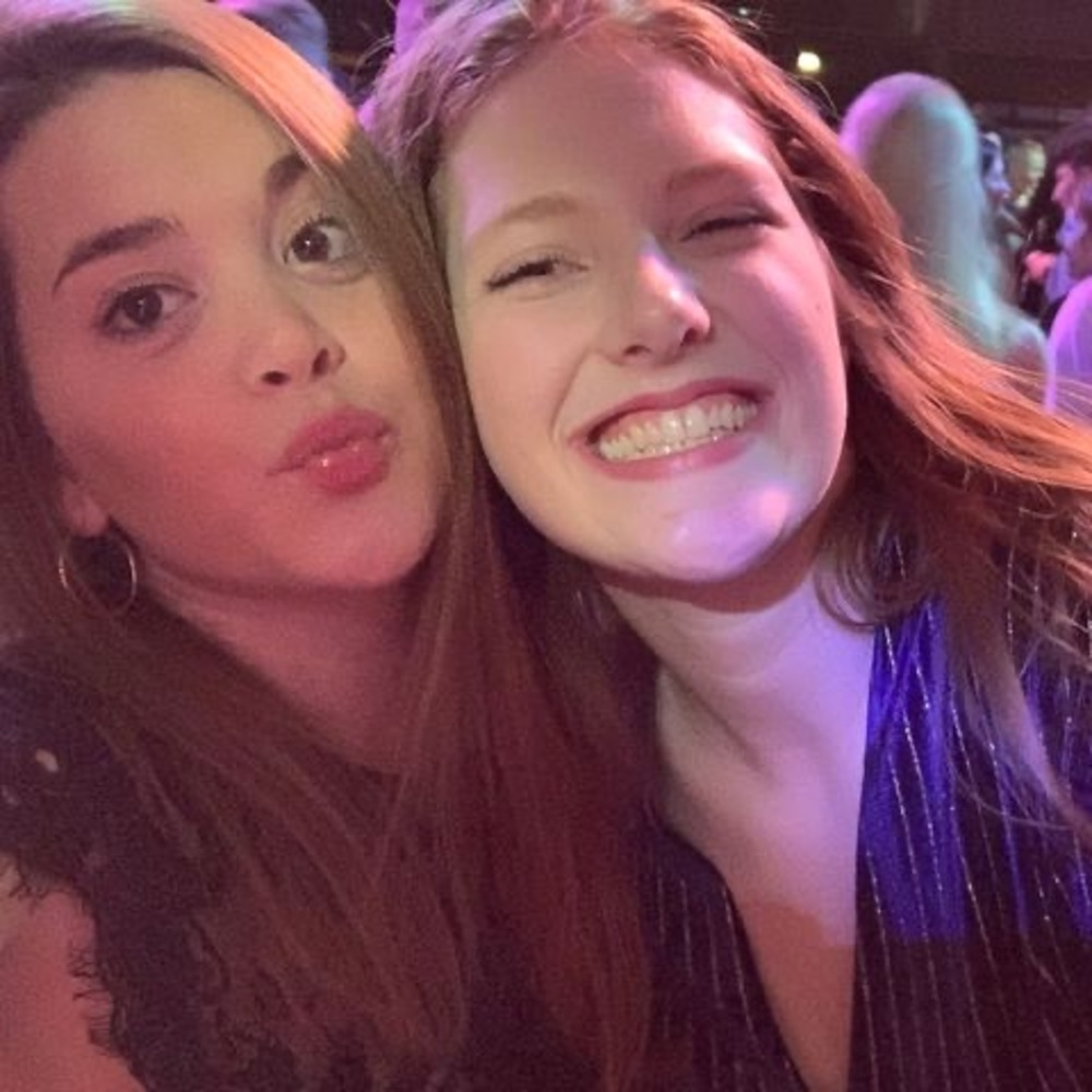 Meet your Posher, Laura